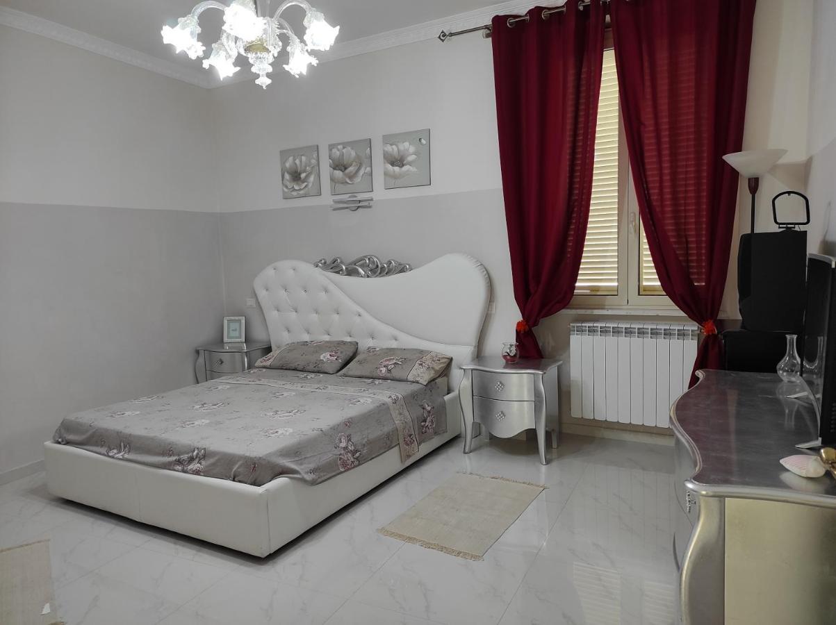 Affittacamere Silvagni Caserta Buitenkant foto