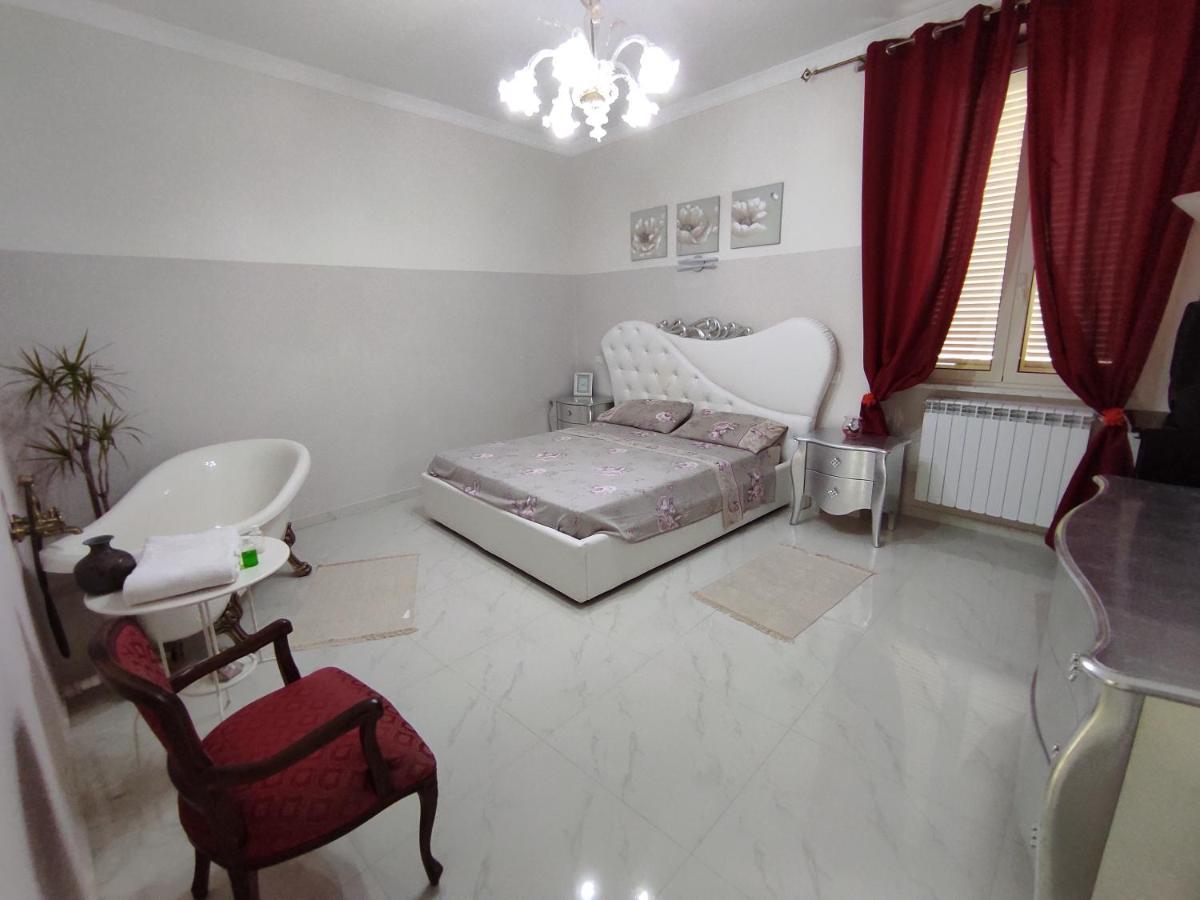 Affittacamere Silvagni Caserta Buitenkant foto