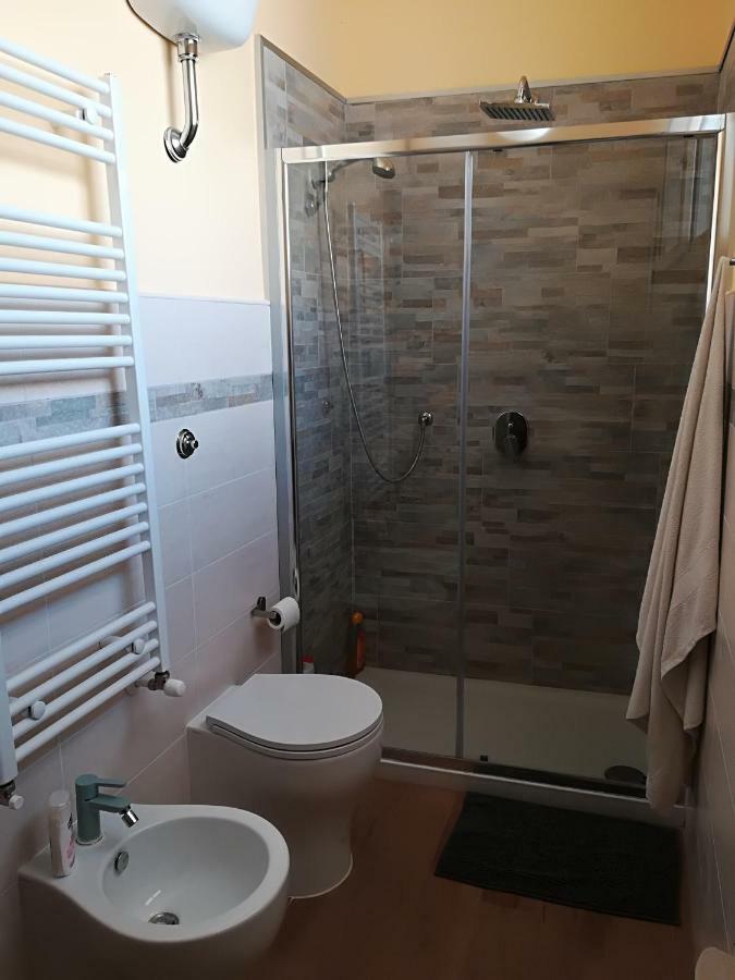Affittacamere Silvagni Caserta Buitenkant foto